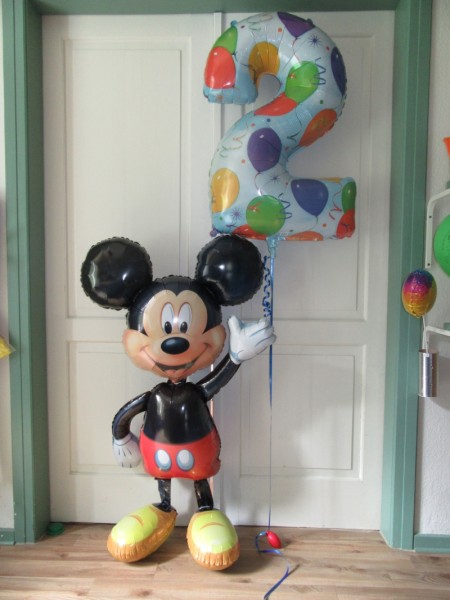 Folienballons Zahl 2 und Airwalker Mickey Maus