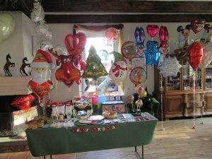 Weihnachten 2017 Laden weihnachtliche Ballons Weihnachtsballons Leer